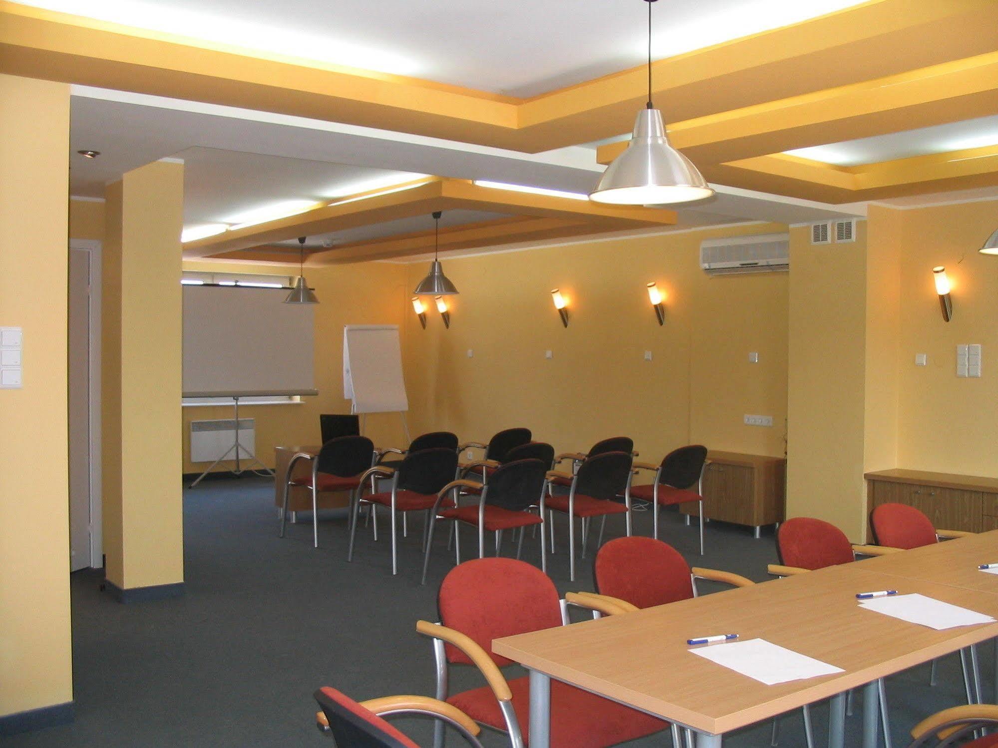 Warsaw Apartments Magnolie Business photo